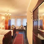 Evmolpia Отель